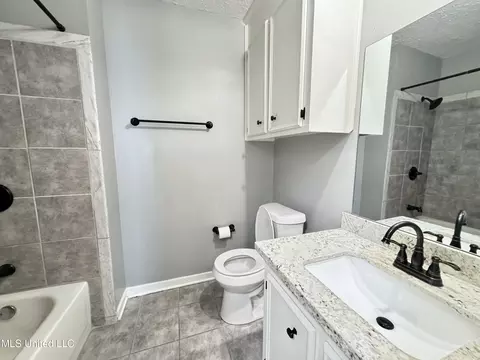 2445 Oak Grove Ln, Jackson, MS 39212 photo 11