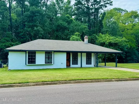 2445 Oak Grove Ln, Jackson, MS 39212 photo 4