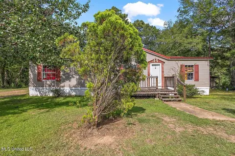 3400 Dry Grove Rd, Crystal Springs, MS 39059