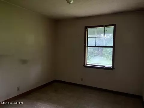 Bedroom - 233 Sutton Rd, New Hebron, MS 39140 photo 1 of 2