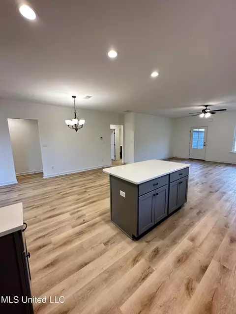 6214 Clover Ct, Walls, MS 38680 photo 11