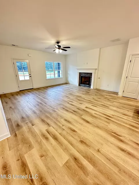 6214 Clover Ct, Walls, MS 38680 photo 7