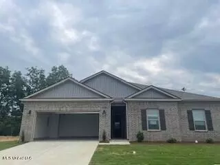 2108 Hyacinth Ln, Hernando, MS 38632