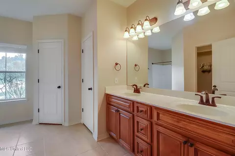 Bath - 14931 Mitley Ln, Saucier, MS 39574 photo 1 of 3