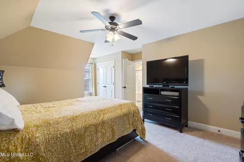 Bedroom - 3380 Aster Loop, Hernando, MS 38632 photo 6 of 6