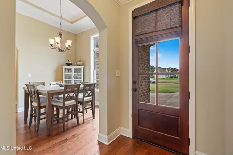 Entry Way - 3380 Aster Loop, Hernando, MS 38632 photo 1 of 3