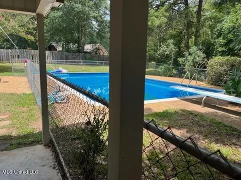 Exterior - 601 SE Pinewood Dr, Magee, MS 39111 photo 16 of 16