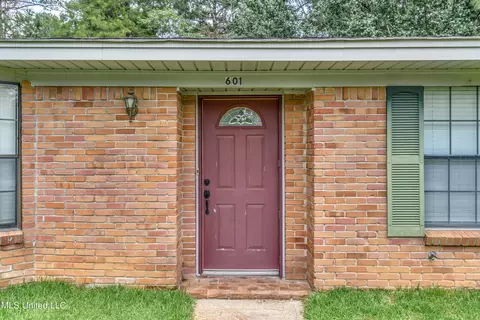 Other - 601 SE Pinewood Dr, Magee, MS 39111 photo 3 of 17