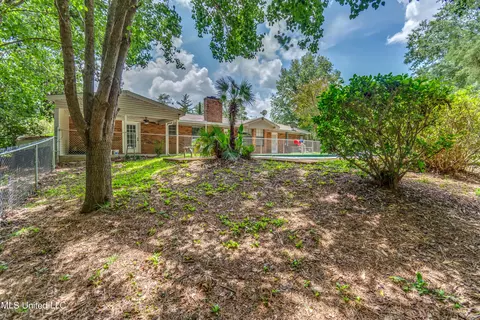 Exterior - 601 SE Pinewood Dr, Magee, MS 39111 photo 1 of 16