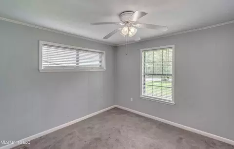 Bedroom - 601 SE Pinewood Dr, Magee, MS 39111 photo 5 of 12