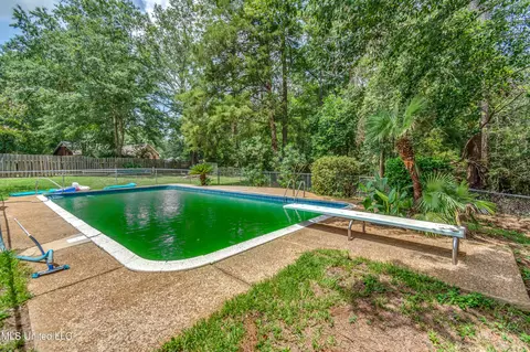 Exterior - 601 SE Pinewood Dr, Magee, MS 39111 photo 12 of 16