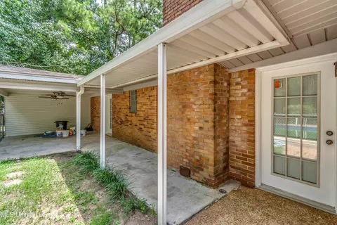 Exterior - 601 SE Pinewood Dr, Magee, MS 39111 photo 11 of 16