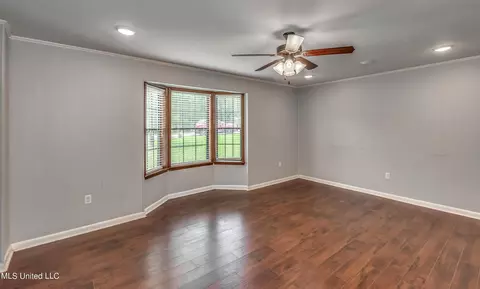 Living - 601 SE Pinewood Dr, Magee, MS 39111 photo 1 of 12