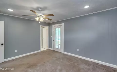 Bedroom - 601 SE Pinewood Dr, Magee, MS 39111 photo 10 of 12