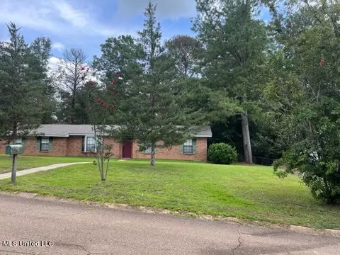 Other - 601 SE Pinewood Dr, Magee, MS 39111 photo 5 of 17