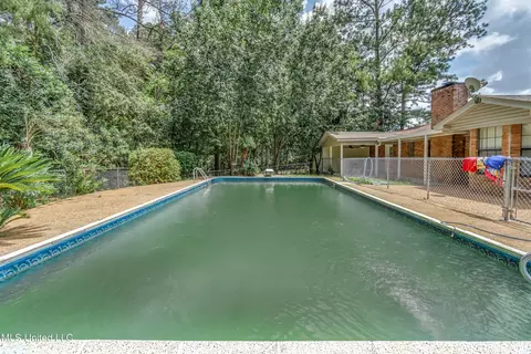 Exterior - 601 SE Pinewood Dr, Magee, MS 39111 photo 15 of 16