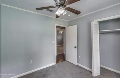 Bedroom - 601 SE Pinewood Dr, Magee, MS 39111 photo 3 of 12