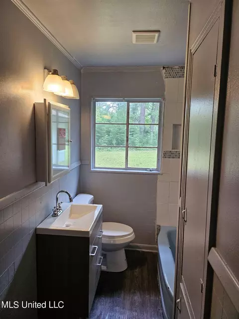 220 Winfield St, Jackson, MS 39212 photo 3