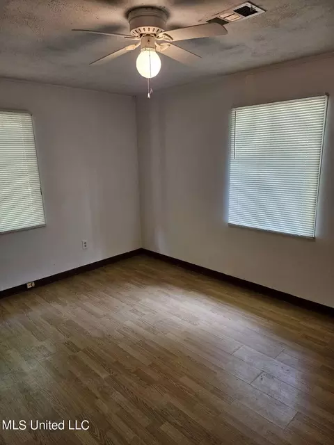 220 Winfield St, Jackson, MS 39212 photo 5