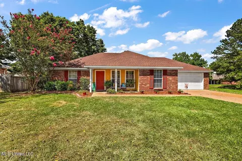5009 Cedar Glenn Ct, Byram, MS 39272