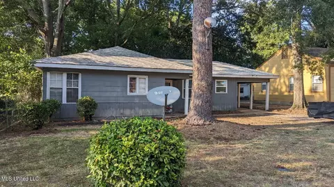220 Gaddis St, Jackson, MS 39216