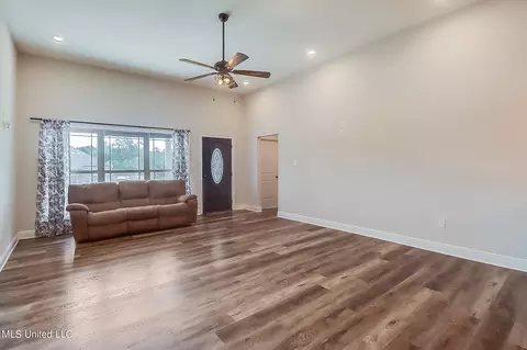 Living - 14 Colony Rd, Mchenry, MS 39561 photo 1 of 2
