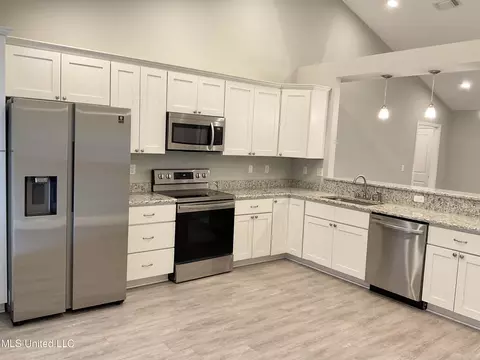 29 Cascade Cv, Perkinston, MS 39573 photo 6
