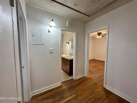 1044 Cooper Rd, Jackson, MS 39212 photo 9