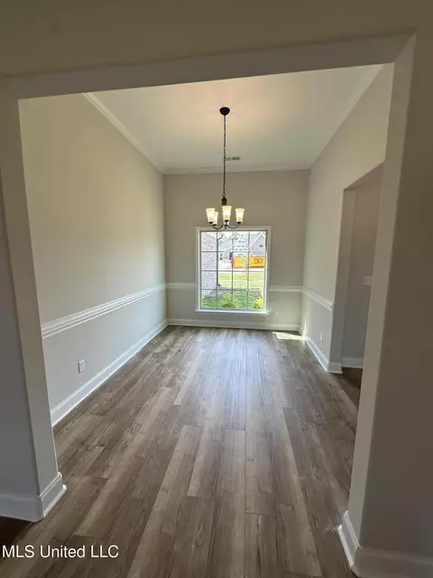 Dining - 672 Lucas Ln, Hernando, MS 38632 photo 1 of 1
