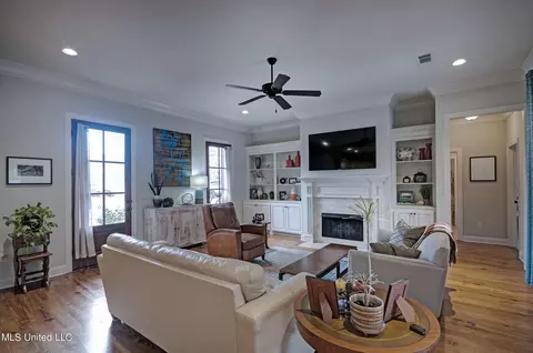 Living - 132 Covey Run, Madison, MS 39110 photo 1 of 4