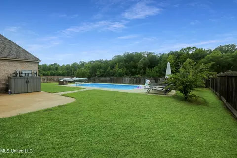 Exterior - 113 Windward Way, Canton, MS 39046 photo 4 of 6