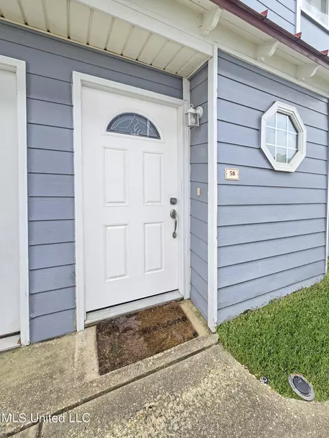 1664 Beach Blvd #58, Biloxi, MS 39531