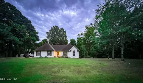 4231 Huron Rd, Nesbit, MS 38651
