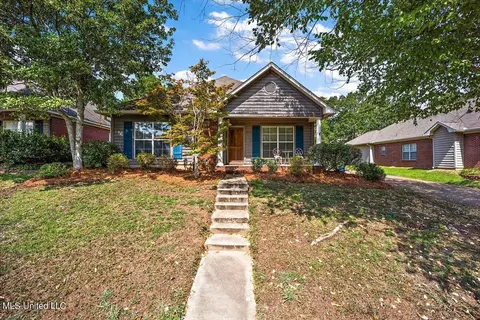608 Camdenpark Dr, Ridgeland, MS 39157