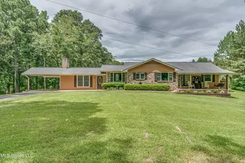 2073 Burt Loop Rd, Crystal Springs, MS 39059