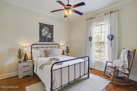 Bedroom - 222 Duclair Ct, Brandon, MS 39042 photo 3 of 4