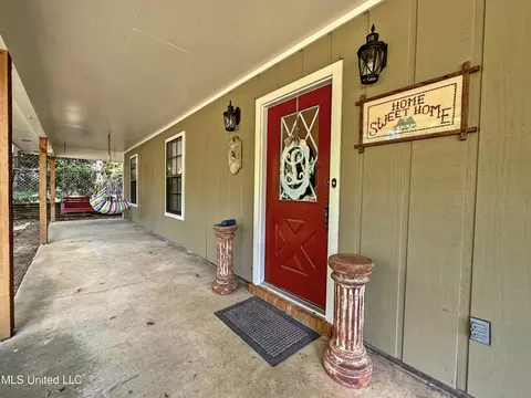 101 Lowe Cir, Clinton, MS 39056 photo 3