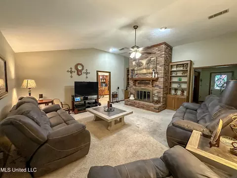 101 Lowe Cir, Clinton, MS 39056 photo 6
