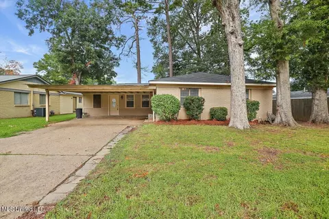 217 Moore St, Pearl, MS 39208