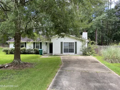 2301 Callie Rd, Gautier, MS 39553