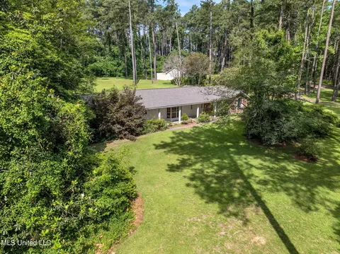27 Lipsey Cir, Prentiss, MS 39474