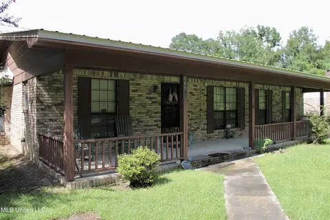 632 Maples Ave, Leakesville, MS 39451