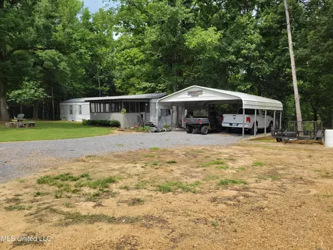 20 County Road 523, Como, MS 38619 photo 9