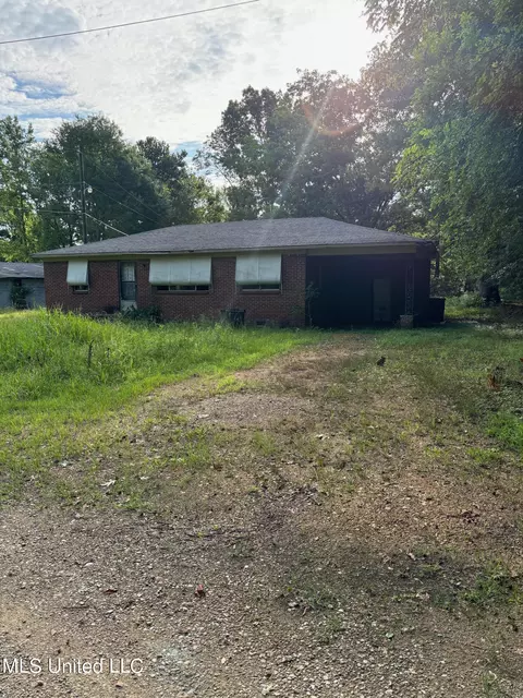 136 Williams Rd, Senatobia, MS 38668