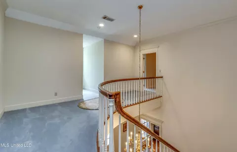 Entry Way - 2063 Brecon Dr, Jackson, MS 39211 photo 5 of 5