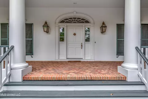 Exterior - 2063 Brecon Dr, Jackson, MS 39211 photo 5 of 14