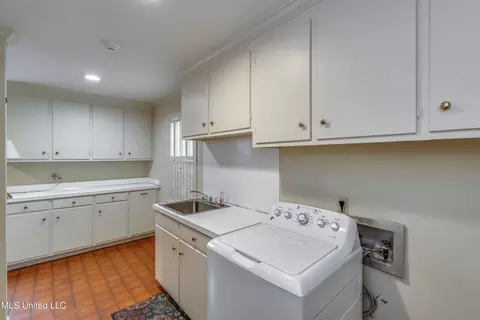 Other - 2063 Brecon Dr, Jackson, MS 39211 photo 6 of 9