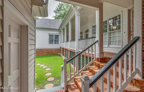 Exterior - 2063 Brecon Dr, Jackson, MS 39211 photo 7 of 14