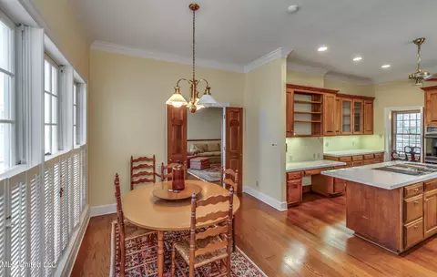 Dining - 2063 Brecon Dr, Jackson, MS 39211 photo 6 of 6
