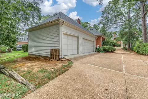 Exterior - 2063 Brecon Dr, Jackson, MS 39211 photo 14 of 14